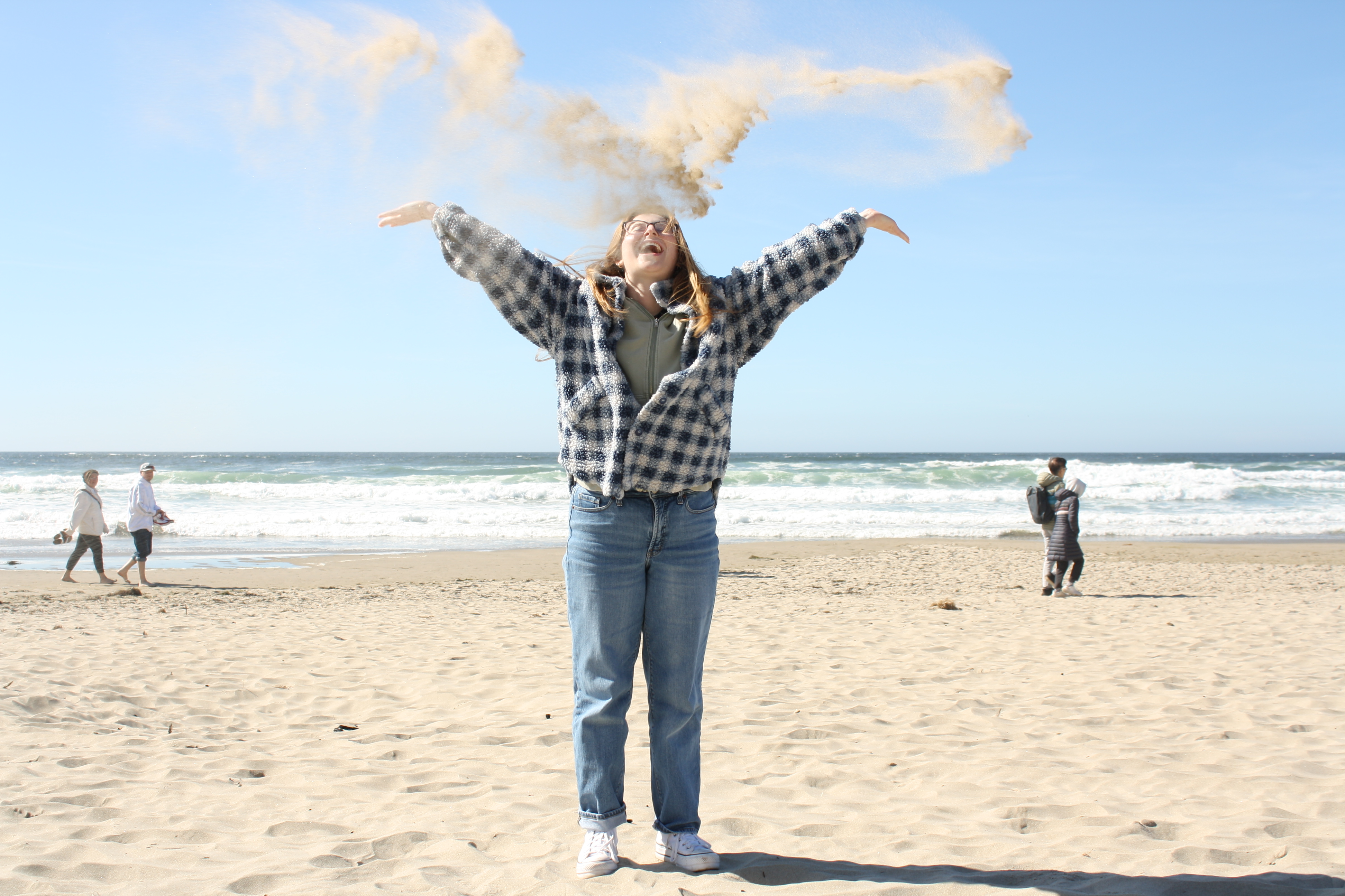 Medium Shot of Zelda at Cannon Beach